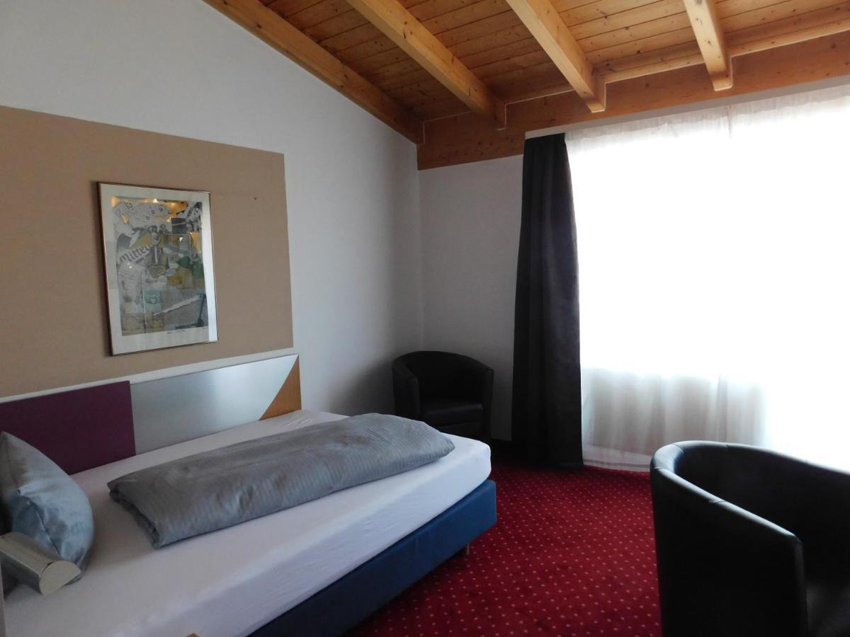 Hotel Konradp Holzkirchen Holzkirchen  Esterno foto
