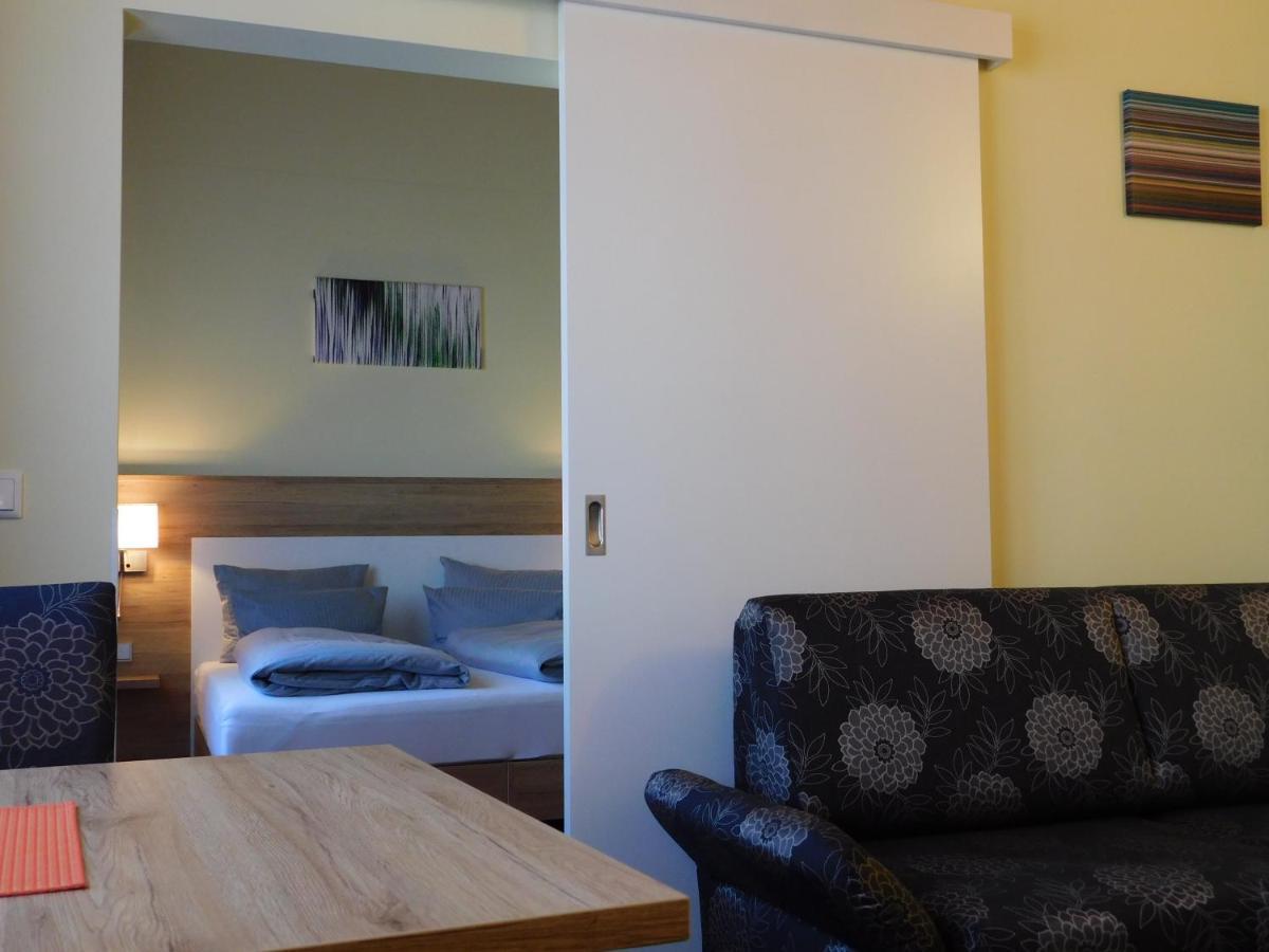 Hotel Konradp Holzkirchen Holzkirchen  Esterno foto