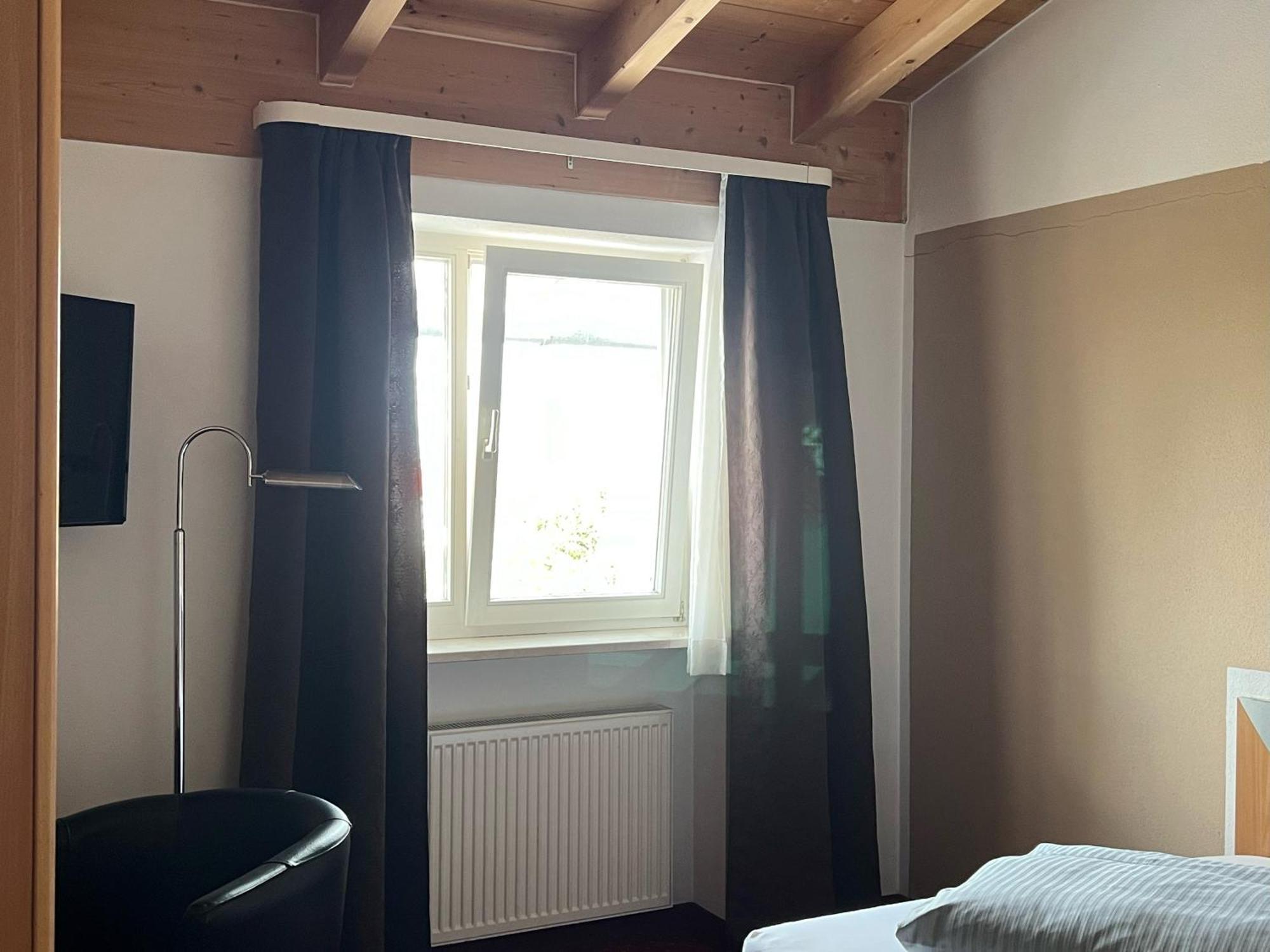 Hotel Konradp Holzkirchen Holzkirchen  Camera foto