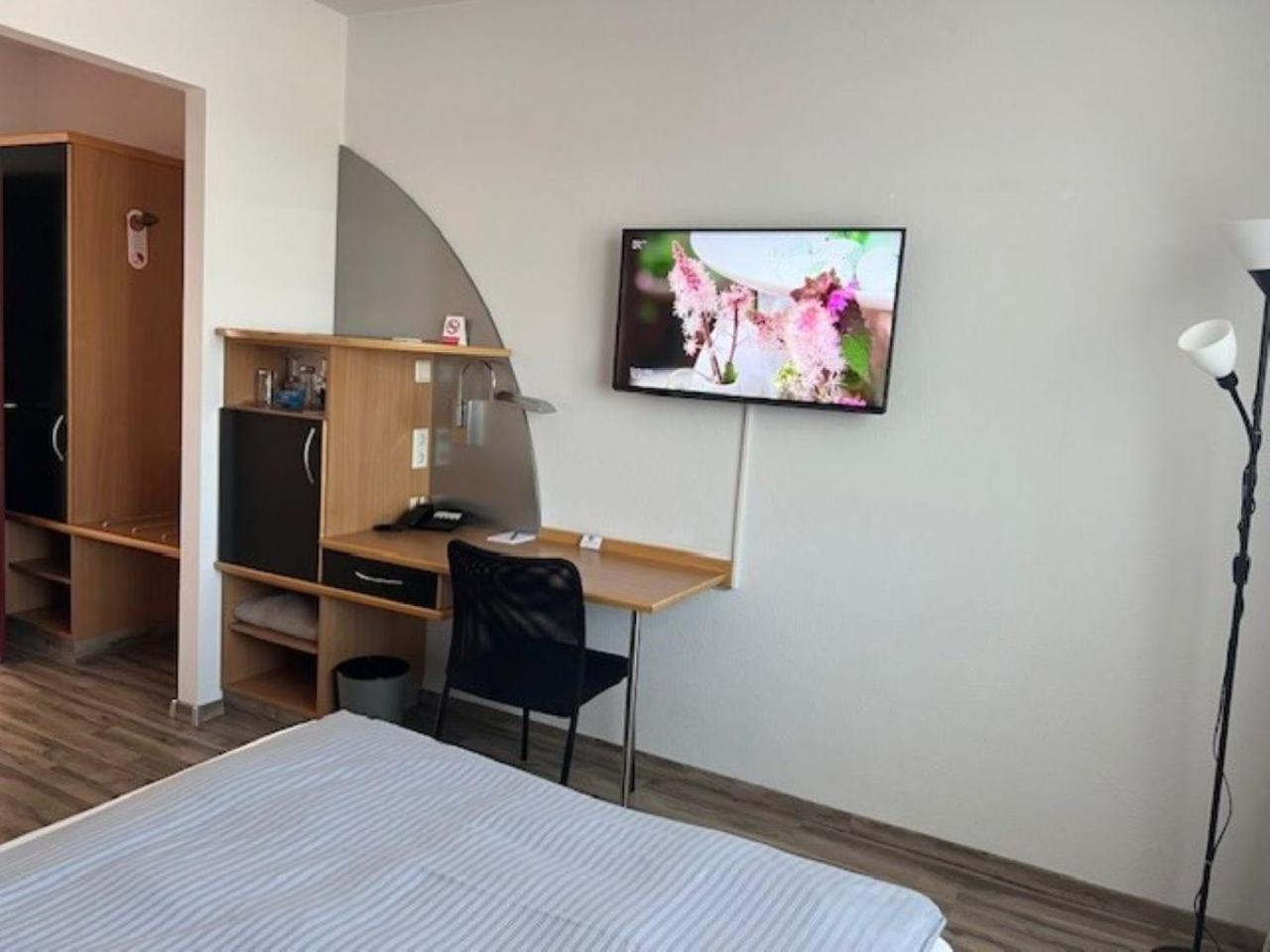 Hotel Konradp Holzkirchen Holzkirchen  Esterno foto